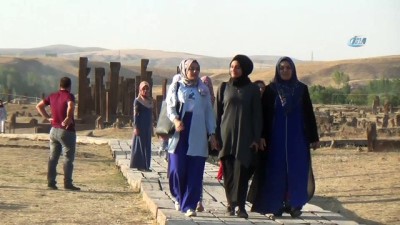 kuvvet komutanlari -  Cumhurbaşkanının ziyareti Ahlat'a ilgiyi artırdı  Videosu