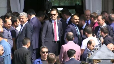 makam araci - Erdoğan cuma namazını Başyazıcıoğlu Camisi'nde kıldı - ANKARA  Videosu