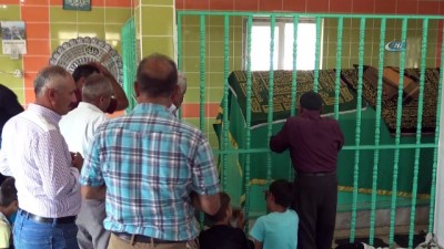  Gercüş'te Seyit Bilal Türbesi'ne ziyaretçi akını 