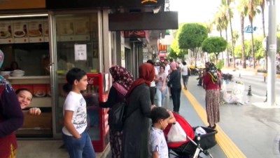  Antalya'da zabıtayı gören engelli dilenci kaçarken arkasından gazeteciler bile yetişemedi