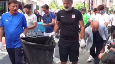 kulup baskani -  Balkes’li futbolcular sokaklardan çöp topladı Videosu