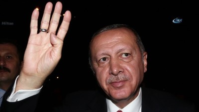 makam araci -  Cumhurbaşkanı Erdoğan’dan Zeytinburnu sahilindeki vatandaşlara sürpriz ziyaret Videosu