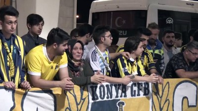 takim otobusu - Fenerbahçe kafilesi Konya'ya geldi Videosu