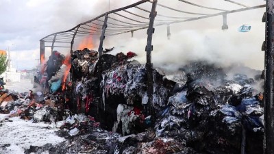 tekstil malzemesi -  Park halindeki tekstil malzemesi yüklü tır alev alev yandı  Videosu