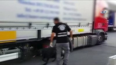  Pendik Limanı’nda 32 kilogram uyuşturucu hap yakalandı 