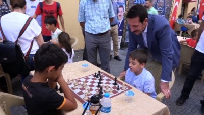 kullar - Samsun’da sokak ortasında satranç etkinliği Videosu