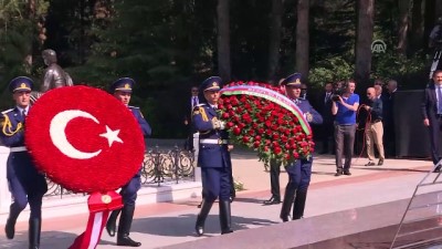 sehitlikler - Türkiye Cumhurbaşkanı Erdoğan'ın Azerbaycan ziyareti - Detaylar - BAKÜ  Videosu