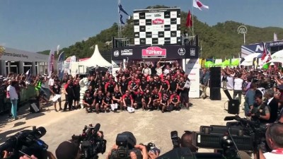 odul toreni - Cumhurbaşkanı Erdoğan, Dünya Ralli Şampiyonası'nın ödül törenine katıldı (3) - MUĞLA Videosu