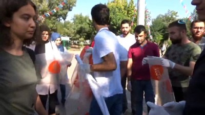  Gönüllüler Batman'da çöpleri topladı 