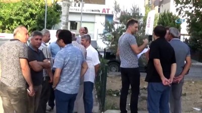 fuhus -  İzmir’de mahalle sakinlerinden fuhuş tepkisi Videosu