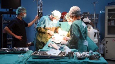  78 yaşındaki hastadan 220 gram prostat çıktı 