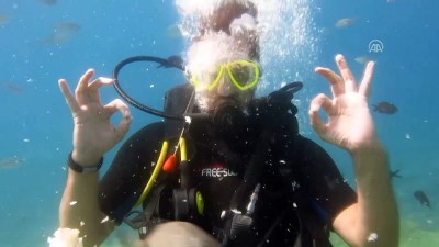 Bedensel engelli AKUT lideri tekerlekli sandalyeyle su altında - MUĞLA 