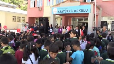ogretmen - İçişleri Bakanı Soylu, 2018-2019 eğitim öğretim yılı açılış törenine katıldı (1) - HAKKARİ  Videosu