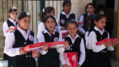 ogretmen - TİKA'dan Kudüs'teki Filistinli öğrencilere tablet dağıtımı - KUDÜS Videosu