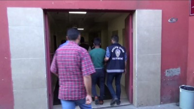  Yaşlı çiftin 344 bin TL'sini dolandıran sahte polisler yakalandı 