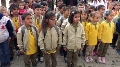 ogretmen -  Yozgatlı beşizlerin okul heyecanı  Videosu