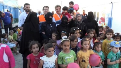 multeci kampi - (ARŞİV) - Türk doktor, Suriyelilerin kaldığı kamplardaki deneyimlerini paylaştı Videosu