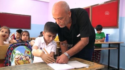 Devlet desteğiyle takılan biyonik kol ile okullu oldu - DİYARBAKIR 
