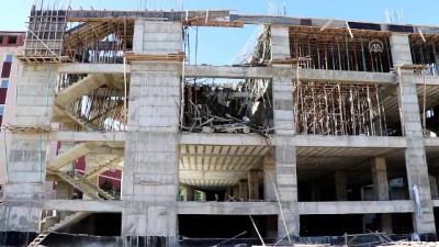 Elazığ'da inşaatta çökme: 2 yaralı