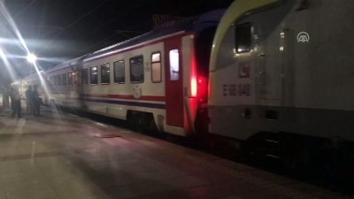 Tren garında düzensiz göçmen yakalandı - EDİRNE 