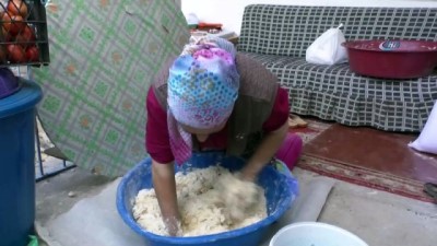 bazlama -  Yozgat’ta yufka ekmekler imece usulüyle hazırlanıyor  Videosu