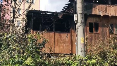 yarali cocuk - Suriyeli ailenin evinde yangın: 2 ölü, 3 yaralı (2) - KOCAELİ  Videosu