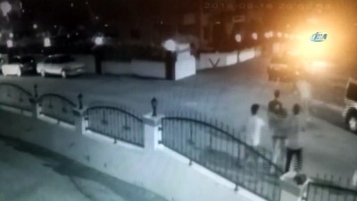 adli tip kurumu - Yan bakma kavgasında boğazından böyle bıçaklandı  Videosu