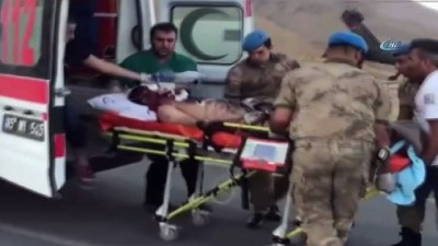 maganda kursunu -  Düğünde maganda kurşunuyla yaralanan şahsın imdadına Mehmetçik yetişti  Videosu