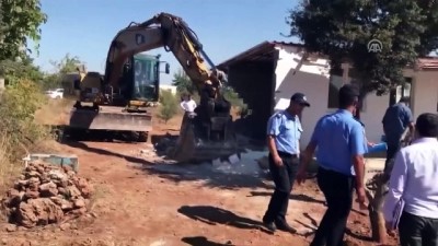 kacak - Antalya'da kaçak yapıya izin yok Videosu