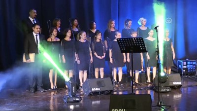 ses sanatcisi - Onkoloji Servisi korosundan Gaziler Günü konseri - AYDIN  Videosu