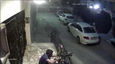 Adana'da bisikleti çaldığı apartmanda uyurken yakalandı 