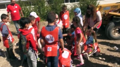 Çocuklar barış dileklerini toprağa gömdü - ANKARA 