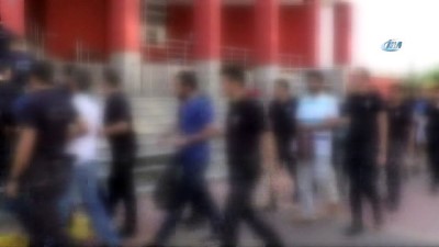  Elazığ’da FETÖ'nün Gaybubet evlerine operasyon: 10 gözaltı 