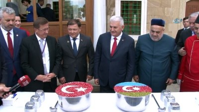 parlamento -  - TBMM Başkanı Binali Yıldırım Azerbaycan’da aşure dağıttı  Videosu