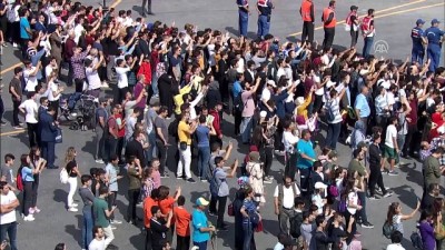 ziyaretciler - TEKNOFEST İstanbul - Dağ ipi geçit töreni - İSTANBUL  Videosu