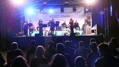 ispanyolca - Van Kalesi'nde 20 dil ve lehçede konser - VAN Videosu