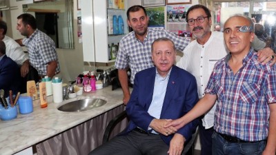  Cumhurbaşkanı Erdoğan, Kasımpaşa’yı ziyaret etti