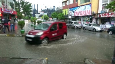  Iğdır’da sağanak yağış hayatı olumsuz etkiledi 