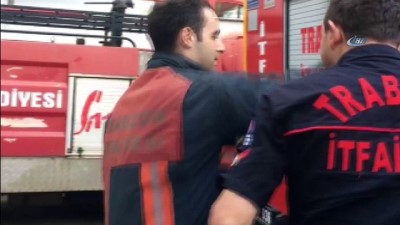  Balkonda sıkışan doğanı itfaiye kurtardı 