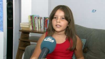  Kitap kurdu minik Nisa'dan mesaj var 