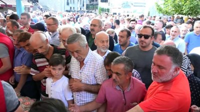  Trabzon’da aşure dağıtımına yoğun ilgi 