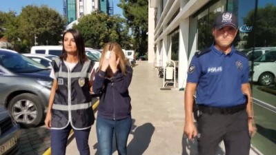 genc kadin -  Genç kadın kavgada arkadaşının kulağını ısırarak kopardı Videosu