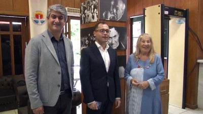 sehir tiyatrosu -  Uluslararası Adana Film Festivali kapsamında Muhsin Ertuğrul Sergisi açıldı  Videosu