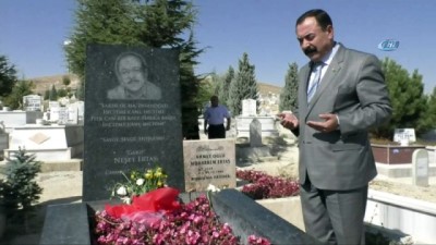 bozlak -  Bozlak ustası Neşet Ertaş, ölüm yıl dönümünde mezarı başında anıldı  Videosu