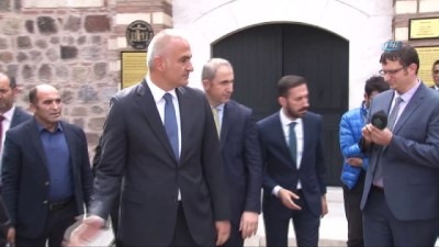 kamu arazisi -  Bakan Ersoy: 'Cumhurbaşkanı tarafından turizm yatırım alanı tahsisi söz konusu değil'  Videosu