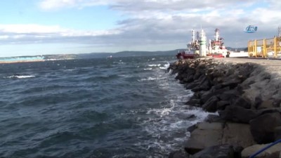 kordon -  Çanakkale'de deniz ulaşımına Kestane Karası Fırtınası engeli  Videosu