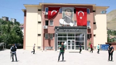  Komiser yardımcısı FETÖ’den gözaltına alındı 