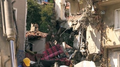 evde tek basina - Patlamada hasar gören bina yıkılıyor - BURSA  Videosu