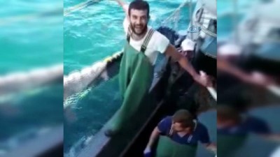 amator kamera -  Tekirdağlı balıkçılar Karadeniz’de tonlarca palamut yakaladı  Videosu