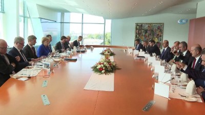 - Erdoğan Ve Merkel Çalışma Yemeğinde Bir Araya Geldi 
